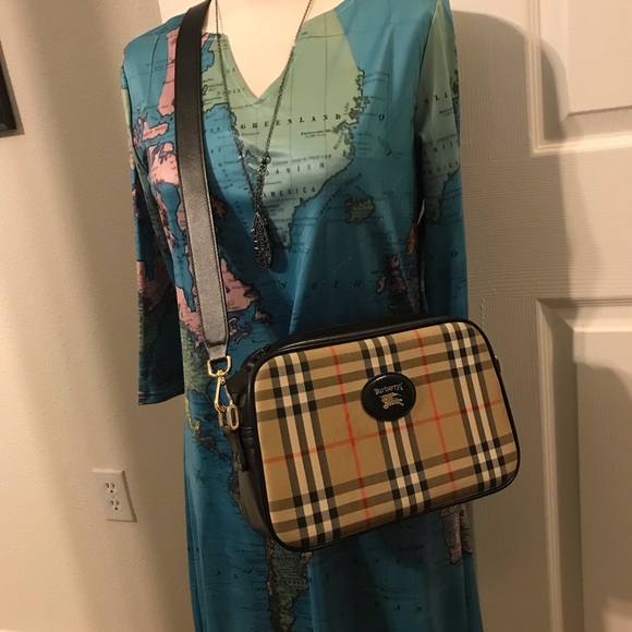 Burberry Vintage Crossbody - Picture 3 of 9